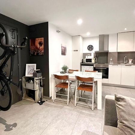 Appartement Flateli Montjuic à Gérone Extérieur photo